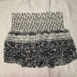 White and black skorts